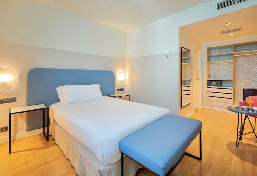 Номер Стандарт, Eurostars Málaga
