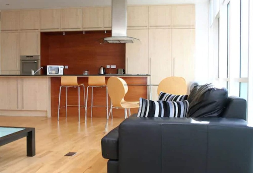 آپارتمان 2 خوابه, Glasgow Lofts