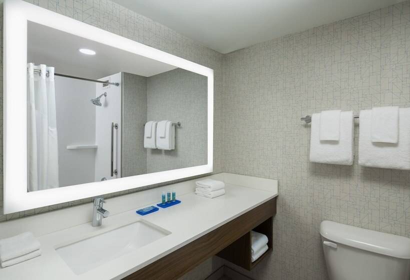 Standard-huone 2 Parivuodetta, Holiday Inn Express Nashville Downtown   Broadway, An Ihg