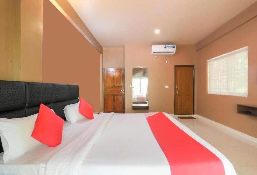 三人经典房间, Oyo 68467 Morjim Suites