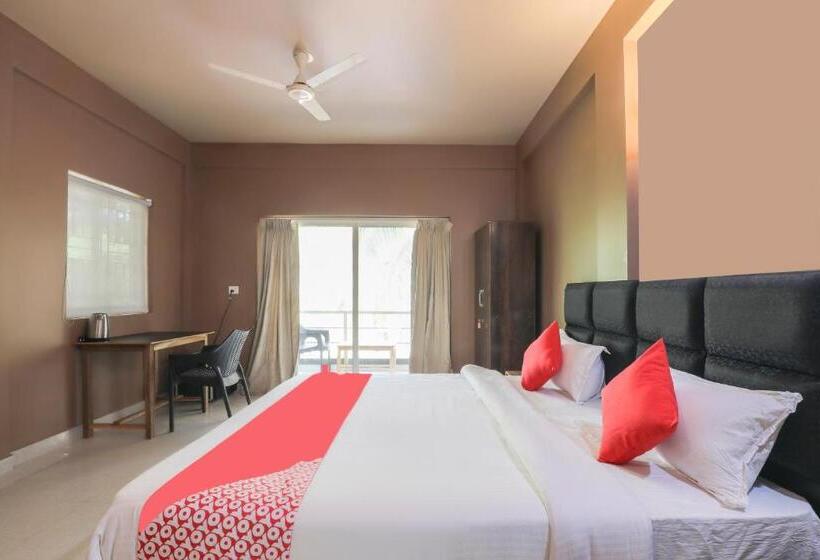 三人经典房间, Oyo 68467 Morjim Suites