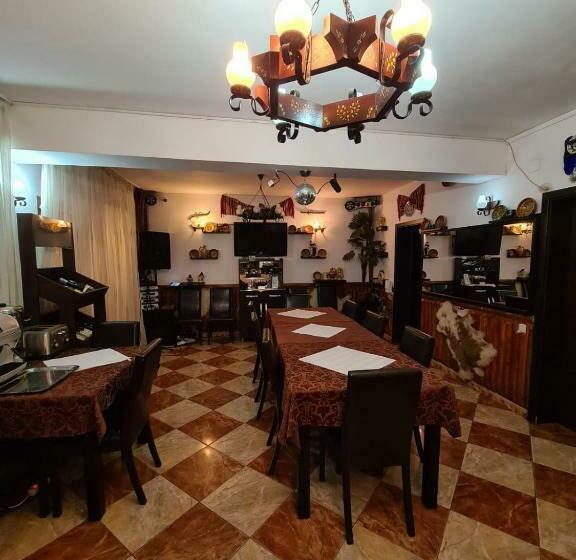 ویلای 1 خوابه, Vila Valencia