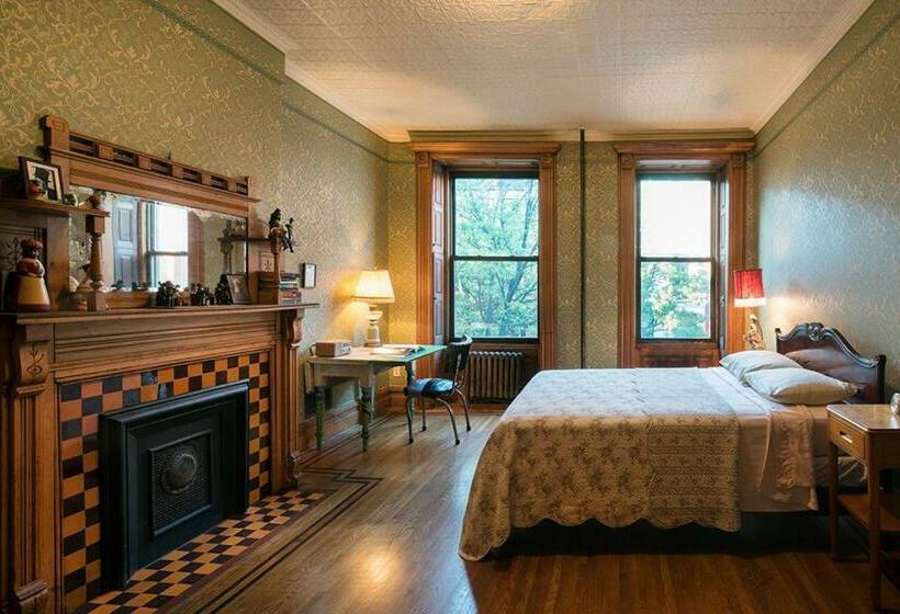 اتاق استاندارد, The Harlem Flophouse
