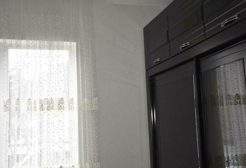 اتاق استاندارد سه نفره, Guesthouse Natalia