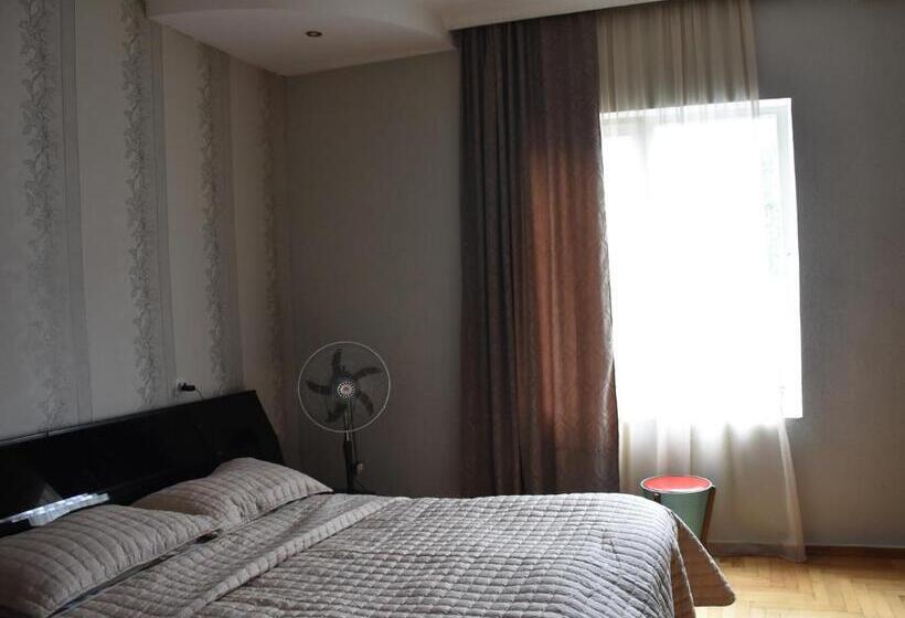 اتاق استاندارد سه نفره, Guesthouse Natalia