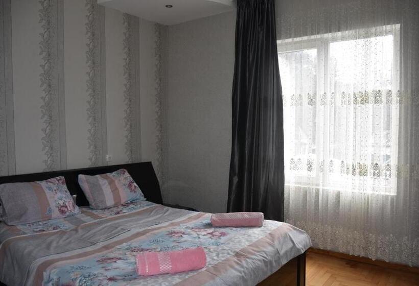اتاق استاندارد سه نفره, Guesthouse Natalia