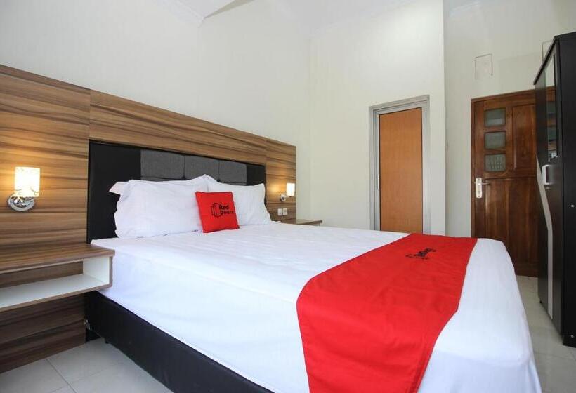 Номер Стандарт, Reddoorz Near Adisucipto Airport 3