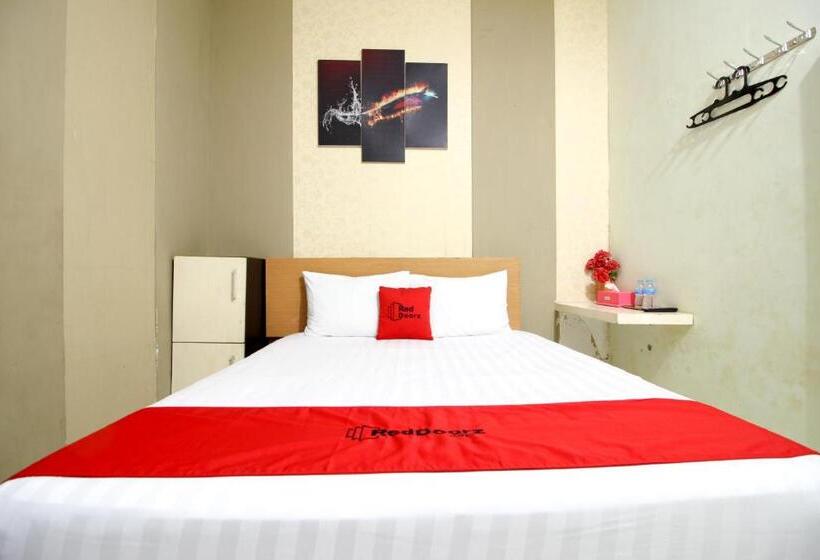 Номер Economy, Reddoorz Near Adisucipto Airport 3
