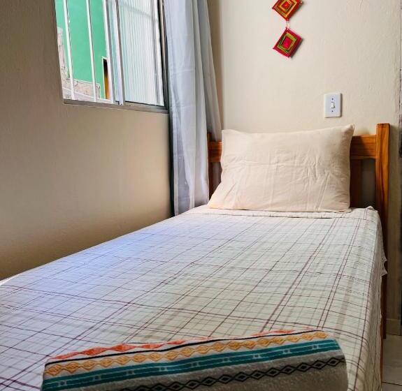 베이직 3인 룸, Multiverso Hostel