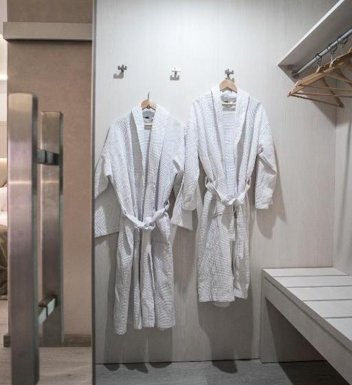 سوییت جونیور با بالکن, Eden Garden Spa