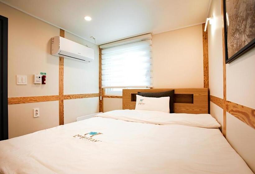 اتاق استاندارد یک نفره, Geonmaek Stay
