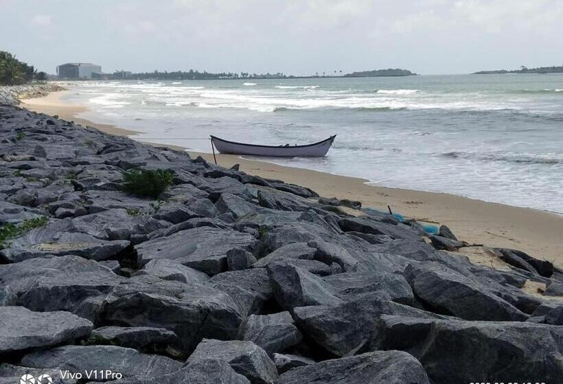 Вилла 1 Спальня, His Grace Sea View Cottages   Private Beach At Malpe