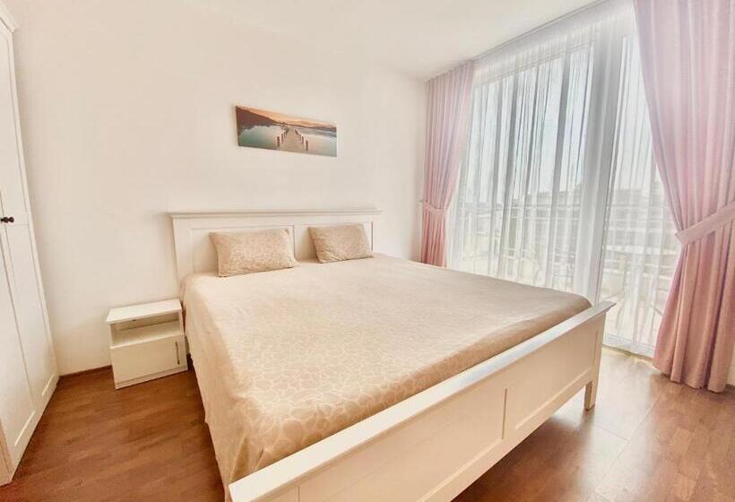 Апартаменты 1 Спальня, Apartments In Sunny Island Complex