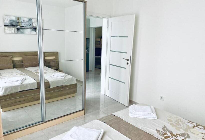 Апартаменты Deluxe 1 Спальня, Apartments In Sunny Island Complex