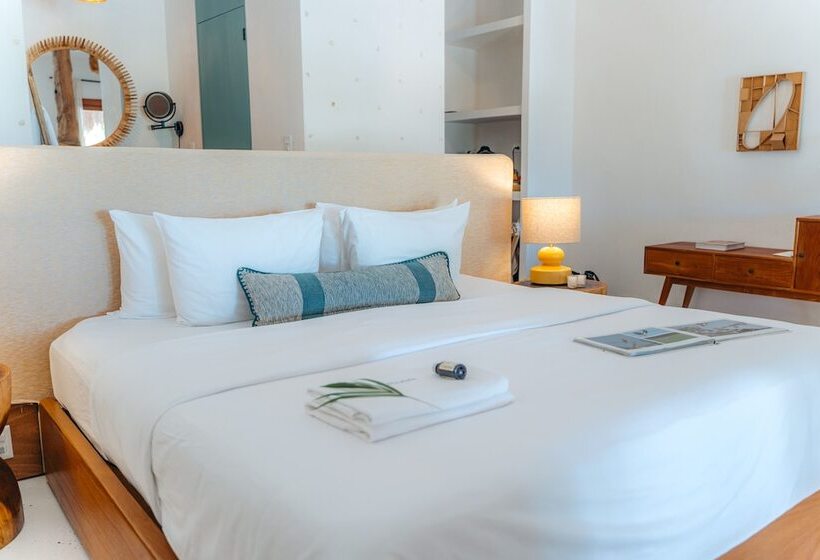 Quarto Superior, Ser Casasandra Boutique
