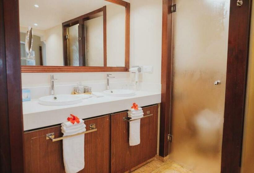 Полулюкс с Гидромассажем, Majestic Colonial Punta Cana   All Inclusive