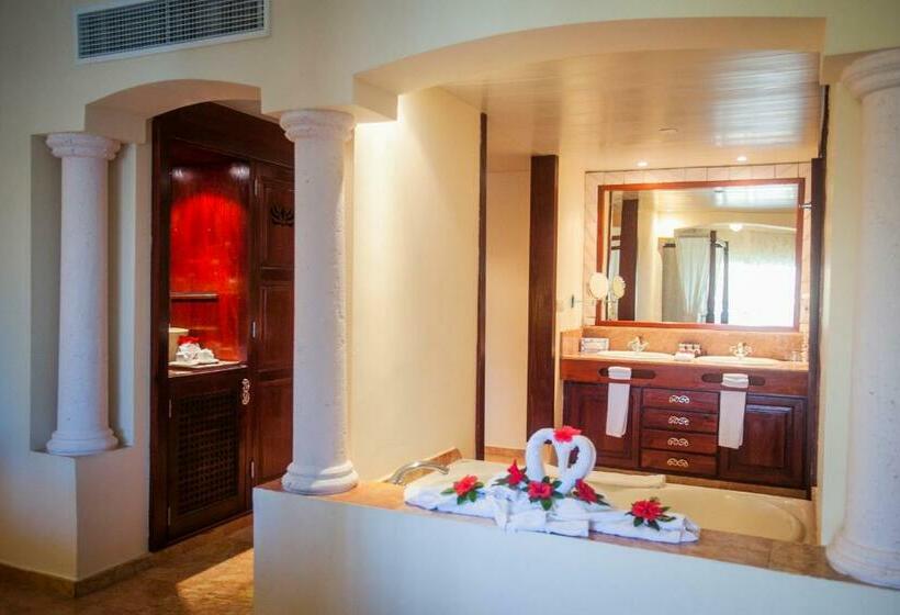 Люкс с гидромассажем, Majestic Colonial Punta Cana   All Inclusive