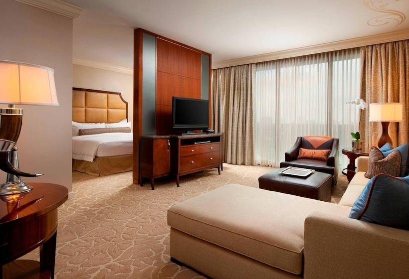 Полулюкс, The St. Regis Houston