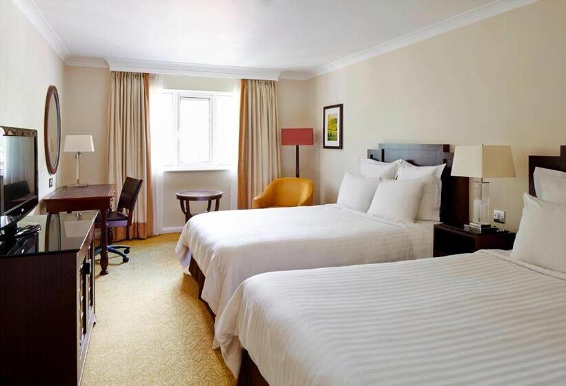 Семейный Номер, Forest Of Arden Hotel And Country Club