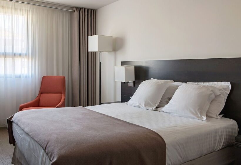 Номер Стандарт, New Hotel Of Marseille   Vieux Port