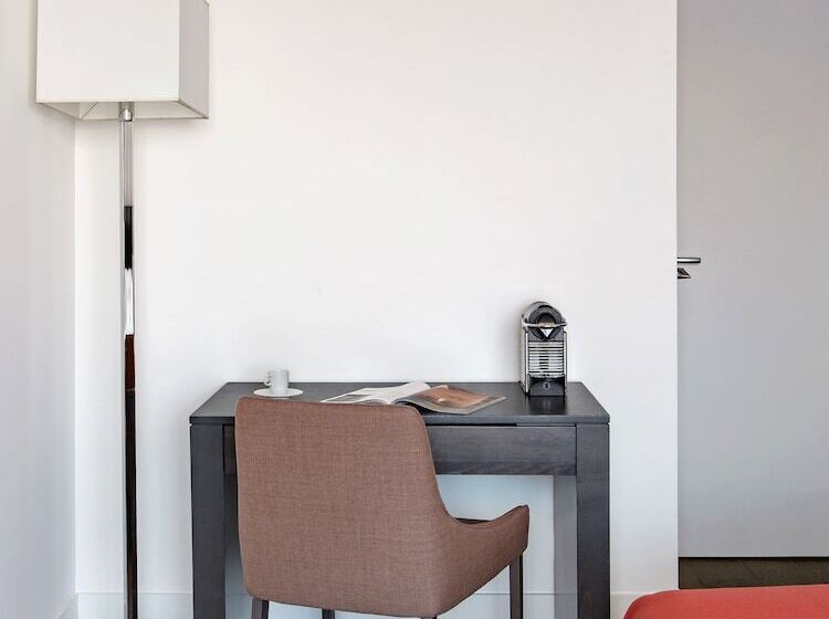 Номер Superior с Террасой, New Hotel Of Marseille   Vieux Port