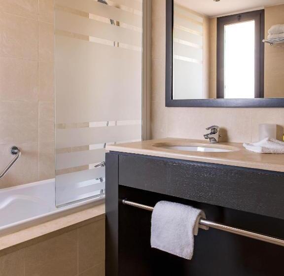 Номер Superior с Террасой, New Hotel Of Marseille   Vieux Port