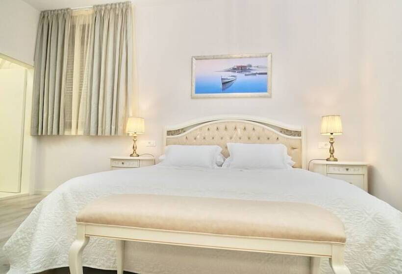Quarto Estandar com Sacada, Bellevue Trogir