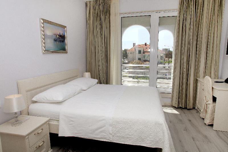 Quarto Estandar com Sacada, Bellevue Trogir