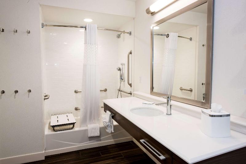 스위트 킹사이즈 침대, Hampton Inn Albany Western Ave/university Area