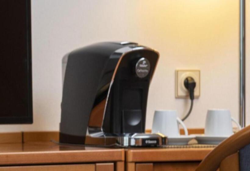 Полулюкс, Maritim Hotel Dresden