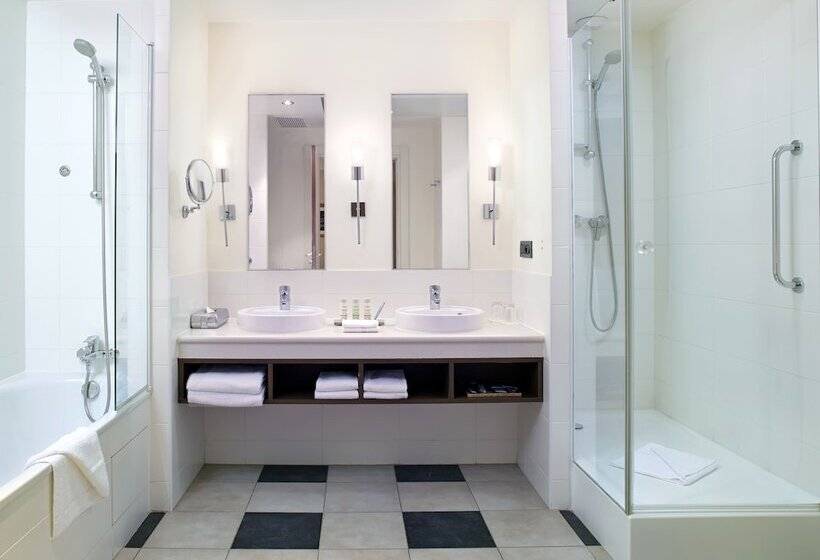 سوییت جونیور, Radisson Blu Hotel Paris, Marne La Vallée