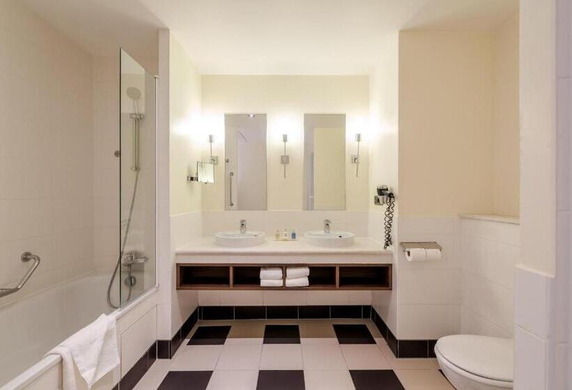 سوییت جونیور, Radisson Blu Hotel Paris, Marne La Vallée