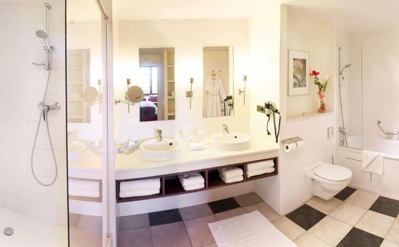 سوییت, Radisson Blu Hotel Paris, Marne La Vallée