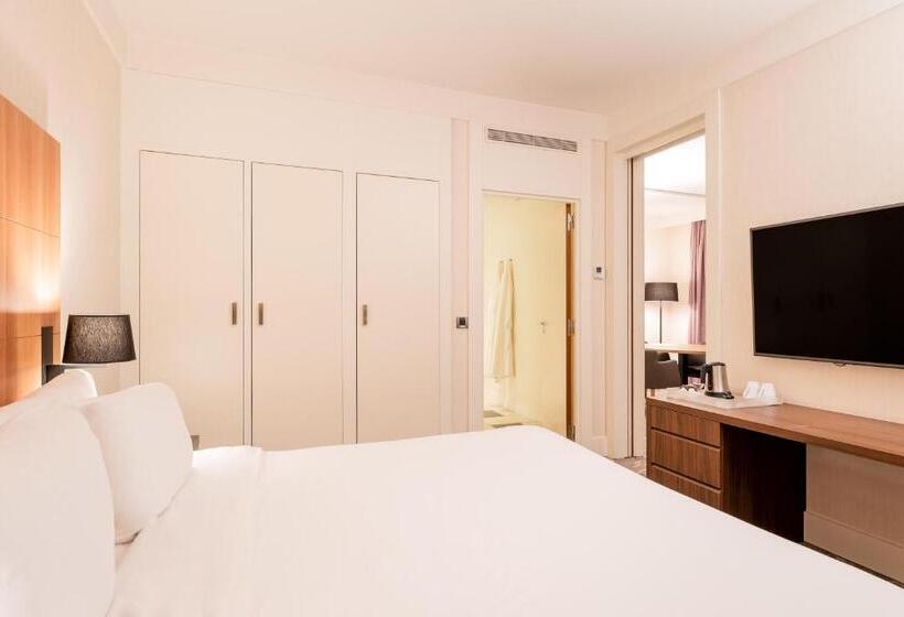 سوییت, Radisson Blu Hotel Paris, Marne La Vallée