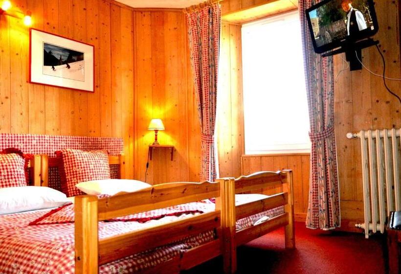 اتاق استاندارد با چشم‌انداز, Belvédère Relais Motos