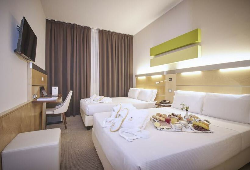 اتاق استاندارد چهار تخته, Ih Hotels Milano Gioia