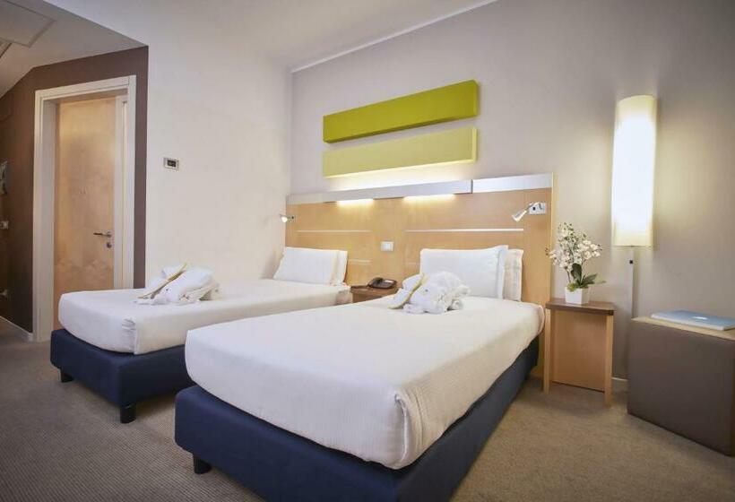 اتاق استاندارد, Ih Hotels Milano Gioia