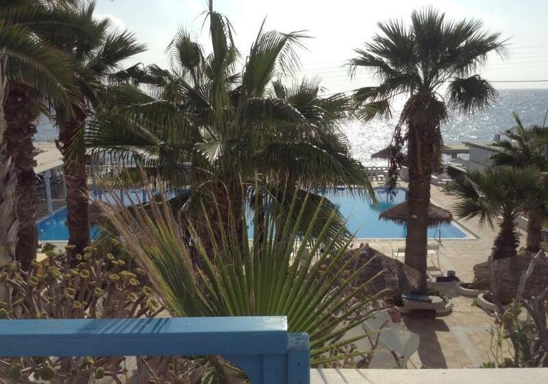 اتاق استاندارد با چشم‌انداز دریا, Kamari Beach
