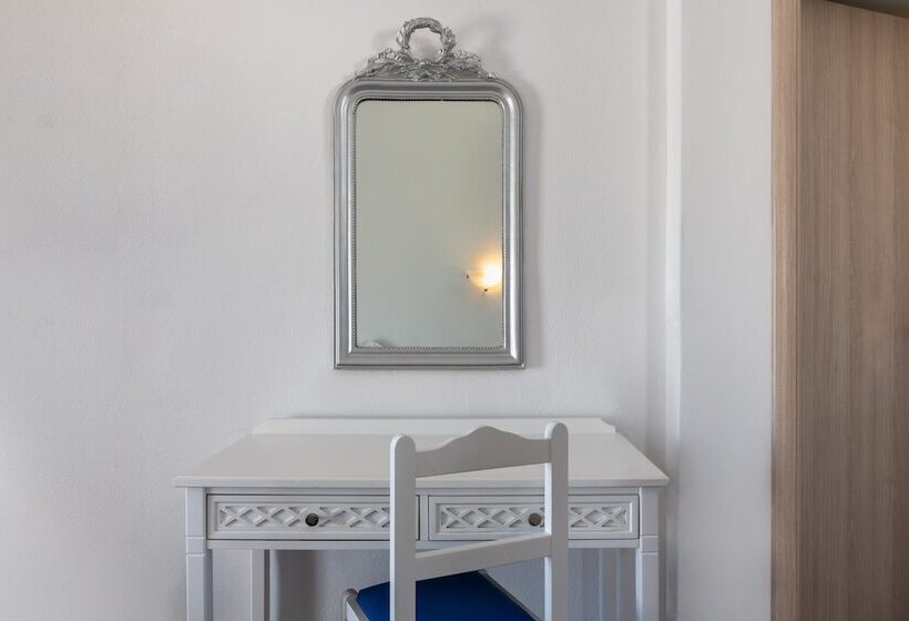 اتاق استاندارد, Rivari Santorini