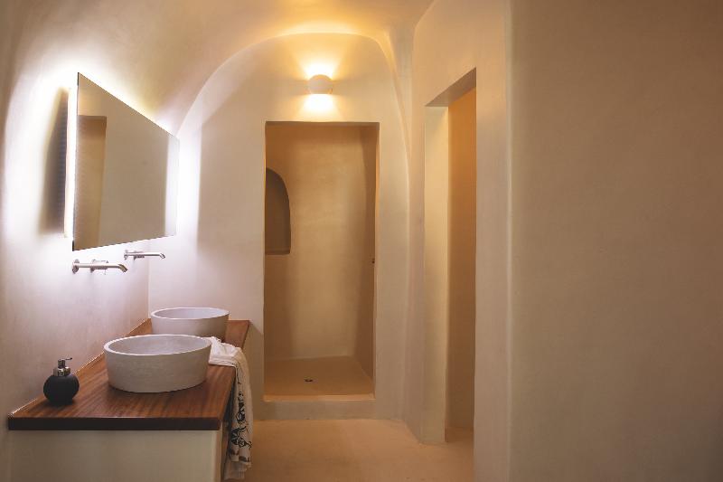 سوییت سوپریور, Remezzo Villas