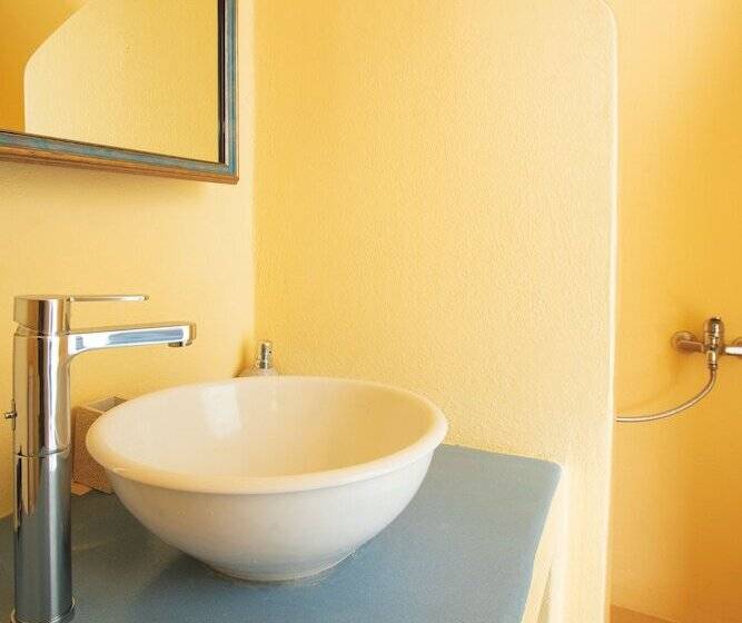 استودیوی استاندارد, Remezzo Villas