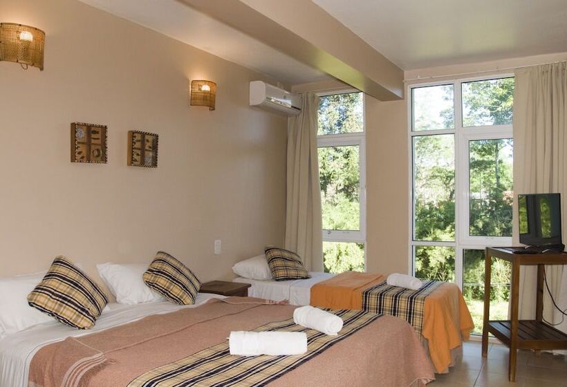 Номер Стандарт Трехместный, Beer Hotel Iguazú