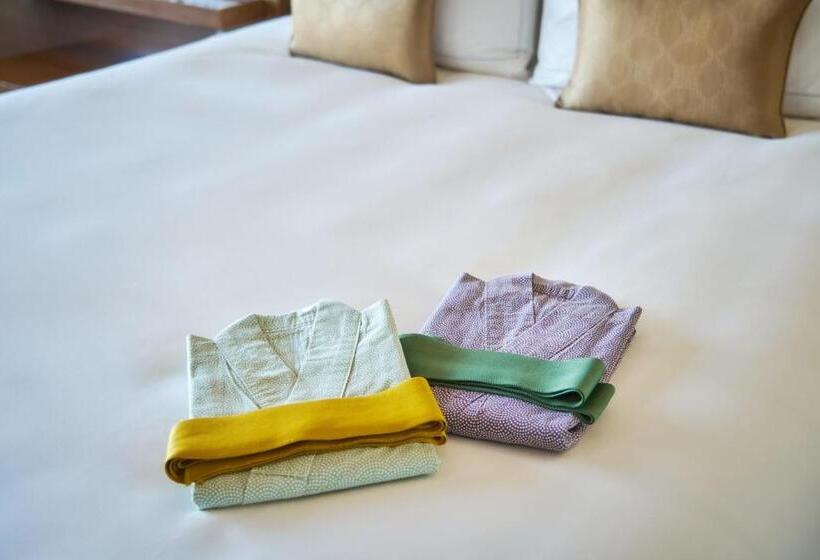 اتاق استاندارد با تخت بزرگ, Mandarin Oriental Tokyo