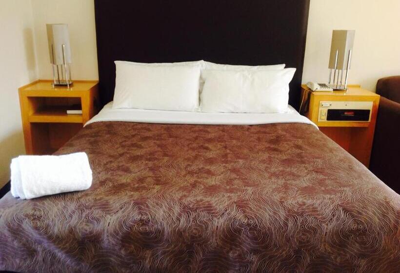 스탠다드 룸, Sandown Regency Hotel & Apartments