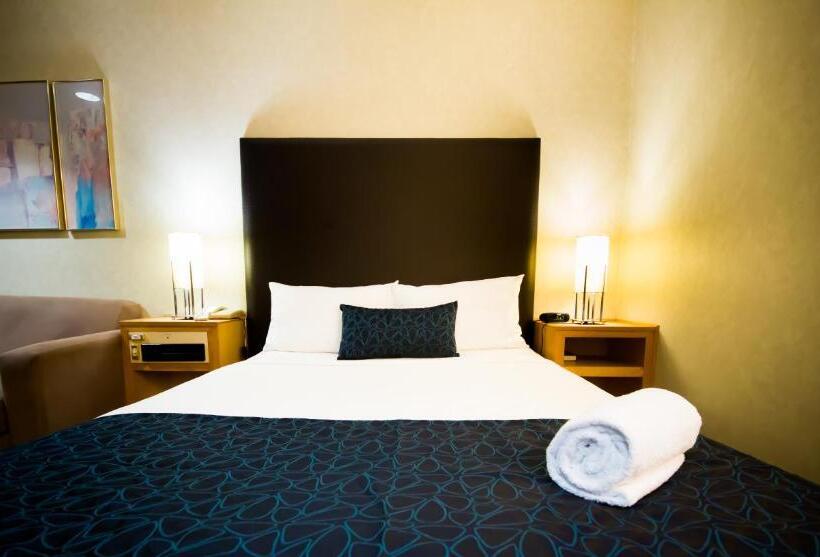 스탠다드 룸, Sandown Regency Hotel & Apartments
