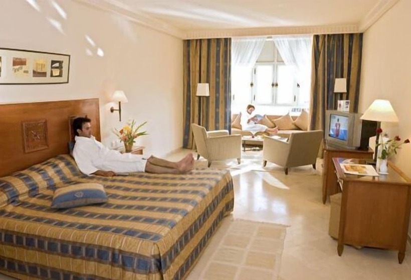 اتاق استاندارد سه نفره, Alhambra Thalasso