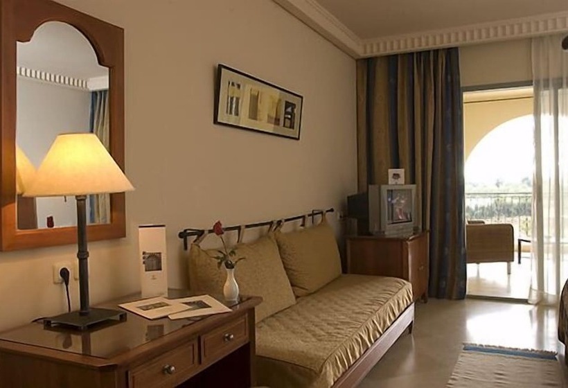 اتاق استاندارد چهار تخته, Alhambra Thalasso