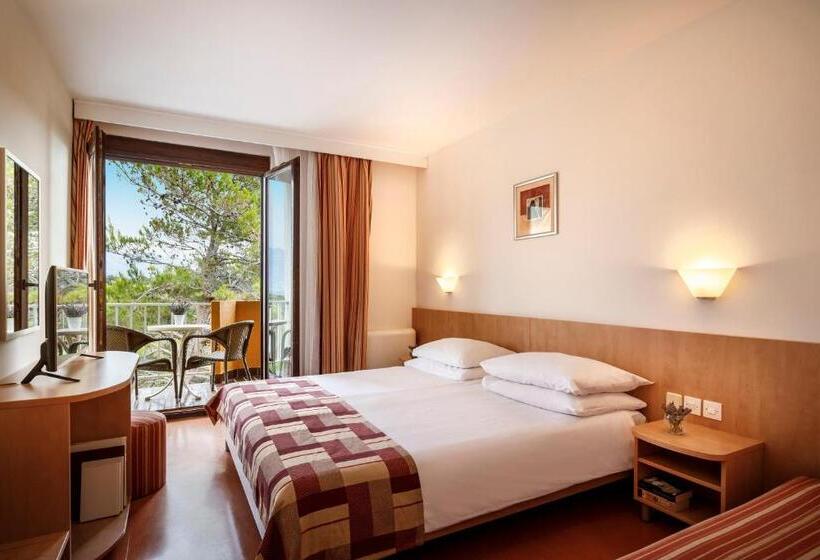 Номер Стандарт, San Marino Resort