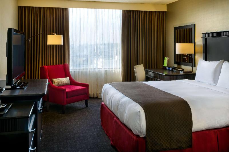 اتاق استاندارد با تخت بزرگ, Holiday Inn Express & Suites Topeka West I 70 Wanamaker, An Ihg