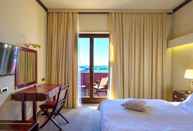 سوییت جونیور با چشم‌انداز دریا, Boutique Hotel Nautica   Spa & Wellness, Private Parking, Pet Friendly